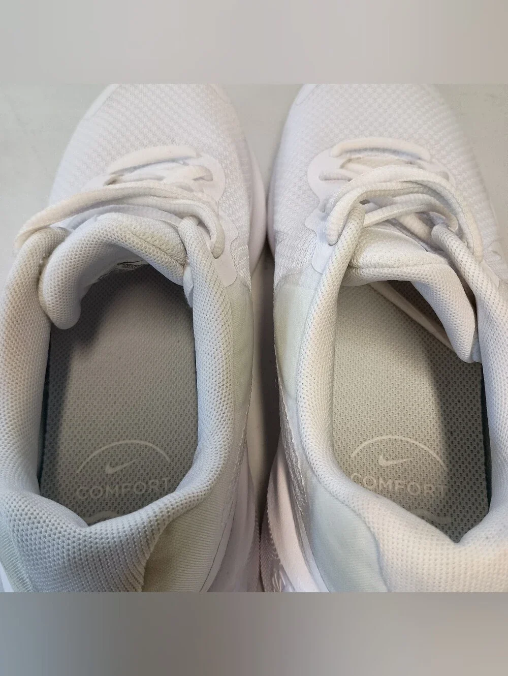 Nike Revolution 7 Running Shoes Womens Size 7.5 White Road Comfort Sneakers